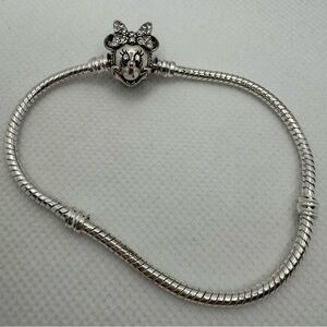 Minnie Mouse Pandora-style Silver Tone Bracelet 7”